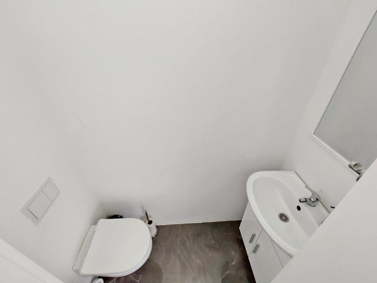 Rose Valley, Modern Studios & Apartments Ljubljana Ngoại thất bức ảnh